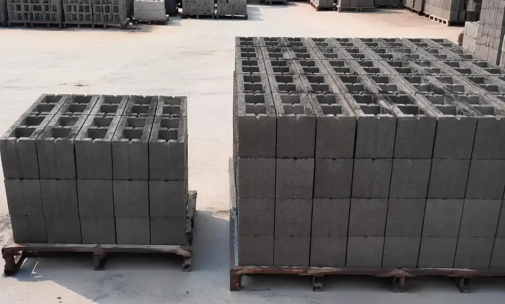 Daily block production output comparison between manual and semi-automatic machines